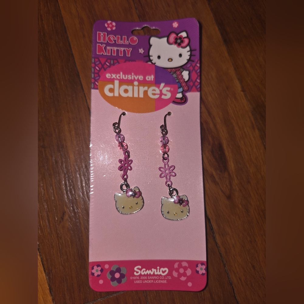 Sanrio Hello Kitty Pink Flower Earrings Vintage